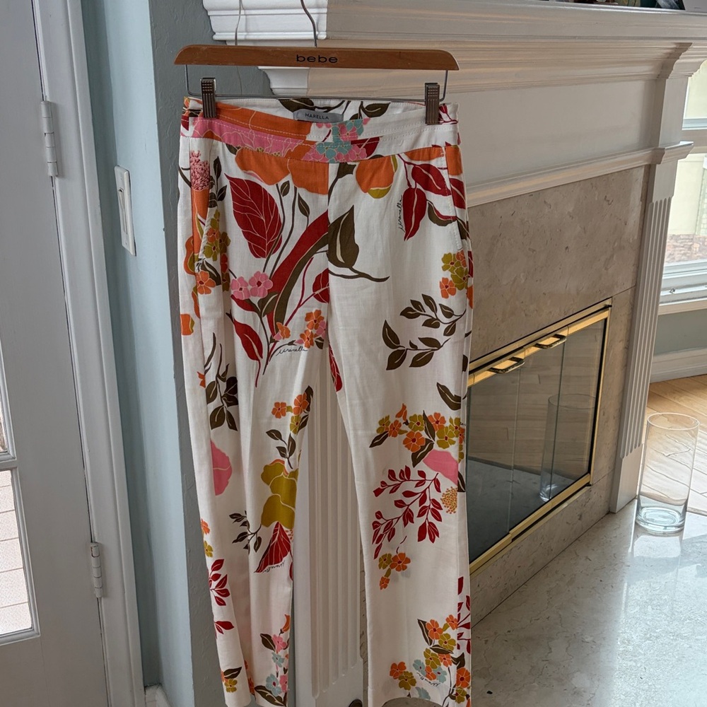 MARELLA Ivory Floral Cropped Pants with Pink, Orange, Gold and Olive Green Print